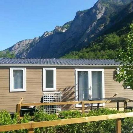 Camping 5 Etoiles - Piscine - Eeceff Le Bourg-d'Oisans Bagian luar foto