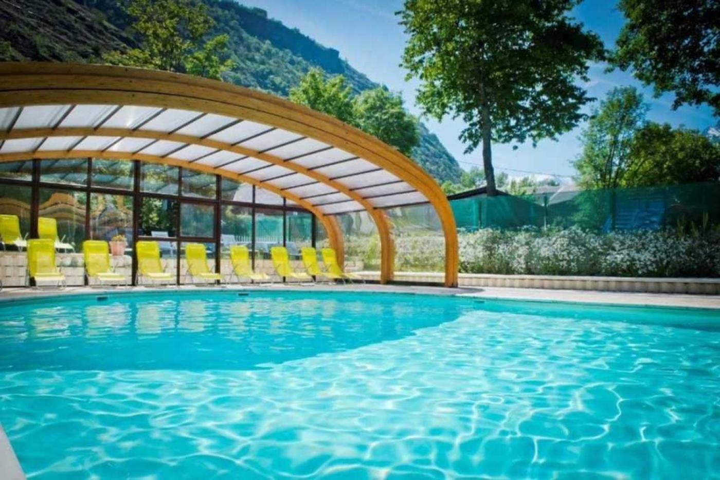 Camping 5 Etoiles - Piscine - Eeceff Le Bourg-d'Oisans Bagian luar foto